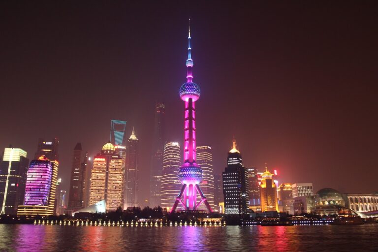 shanghai bund at night, oriental pearl tower, pudong night view-1213148.jpg